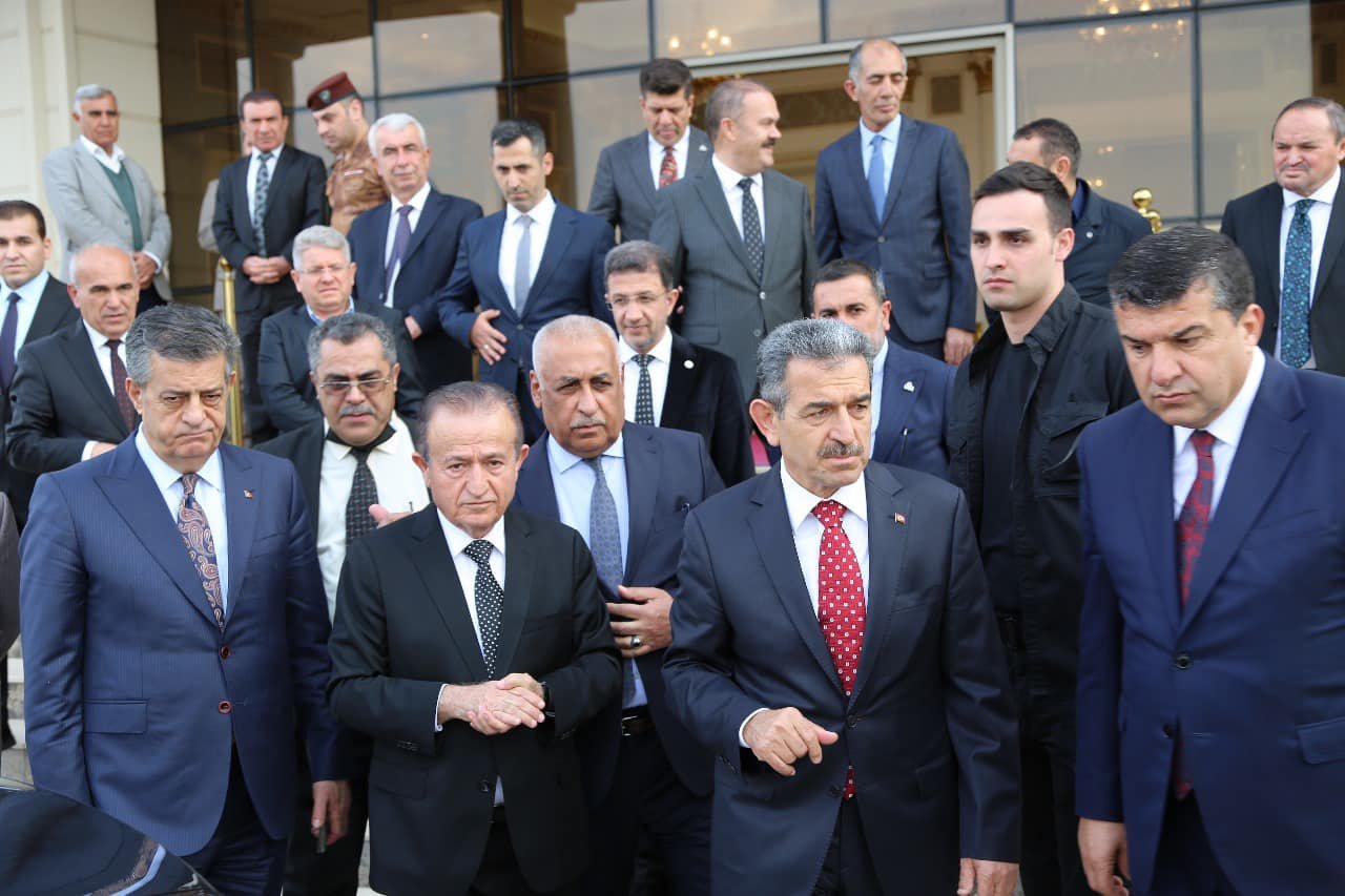 پارێزگارێ شرناخێ سەرەدانا دەروازەیێ نیڤدەولەتیێ ئیبراهیم خەلیل کر